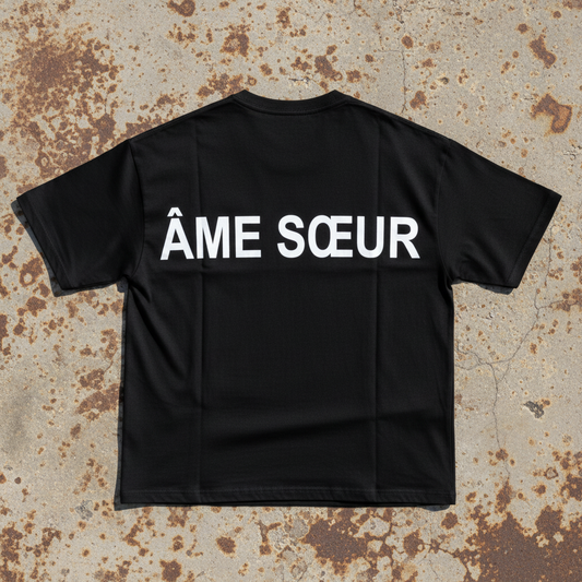 Tył czarnej koszulki ÂME SŒUR